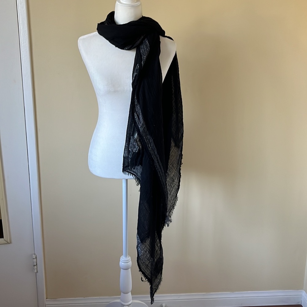 Black scarf from Zara